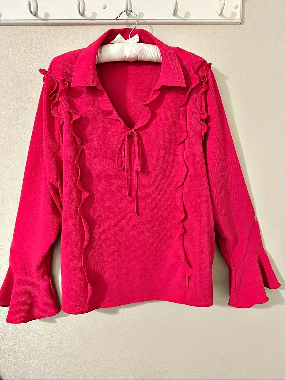 CeCe XL Hot Pink Fuchsia Ruffle Blouse Flare Cuff Tie Neck Long Sleeve